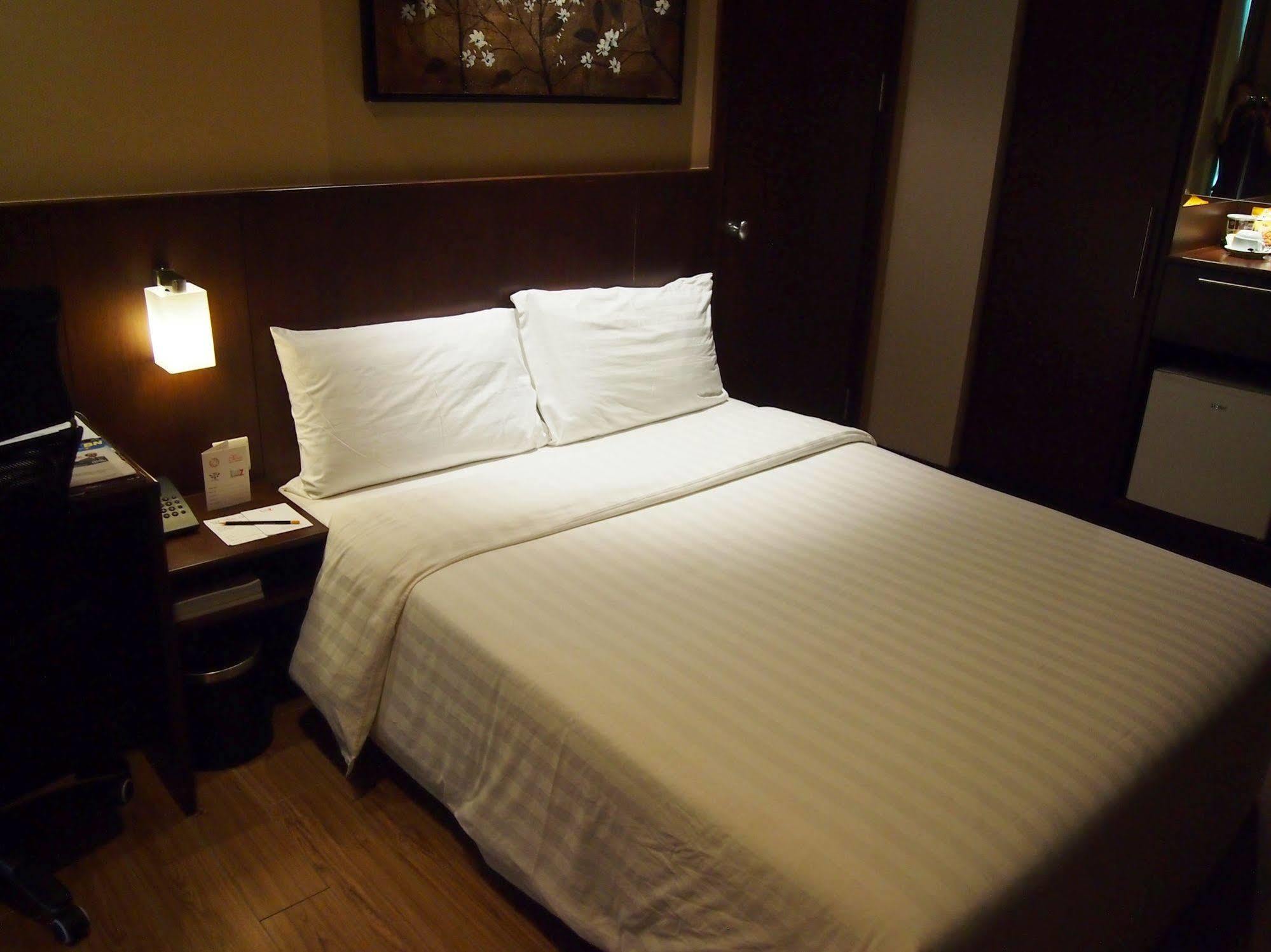 Roomz Hotel Seria Eksteriør billede